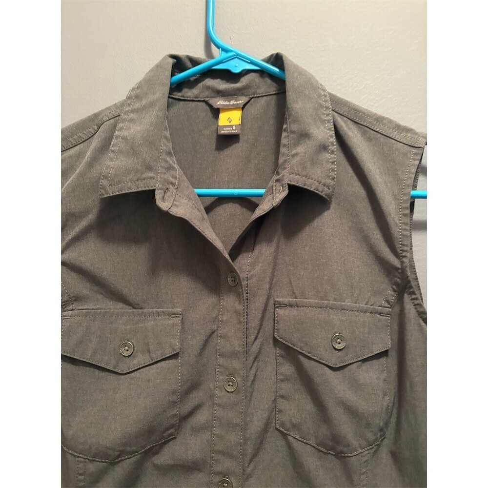 Eddie Bauer Blouse Womens Size S Dark Gray Sleeveless Button Front Pockets - Picture 2 of 9
